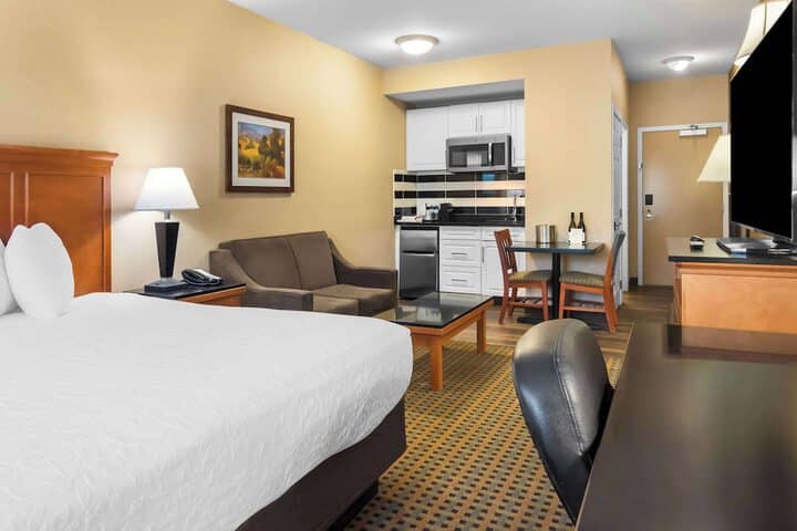 Room 21 of 47