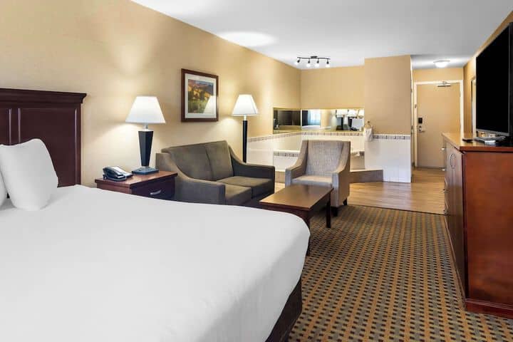 Room 18 of 47